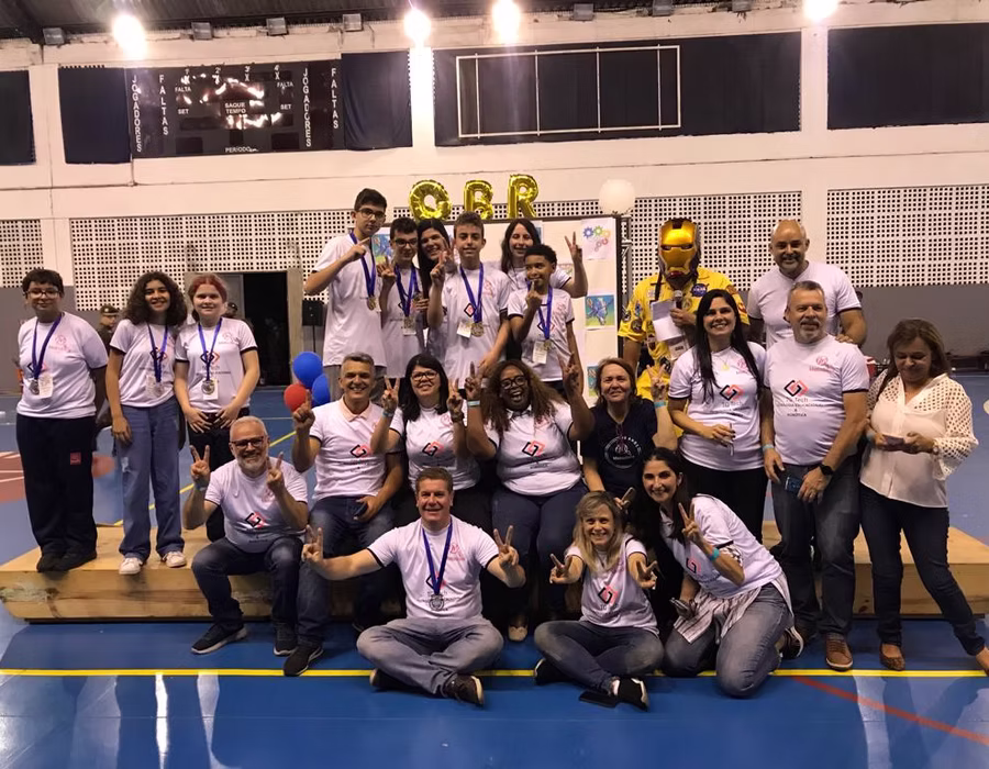Equipe da TG Tech campeã da etapa estadual da Olímpiada Brasileira de Robótica